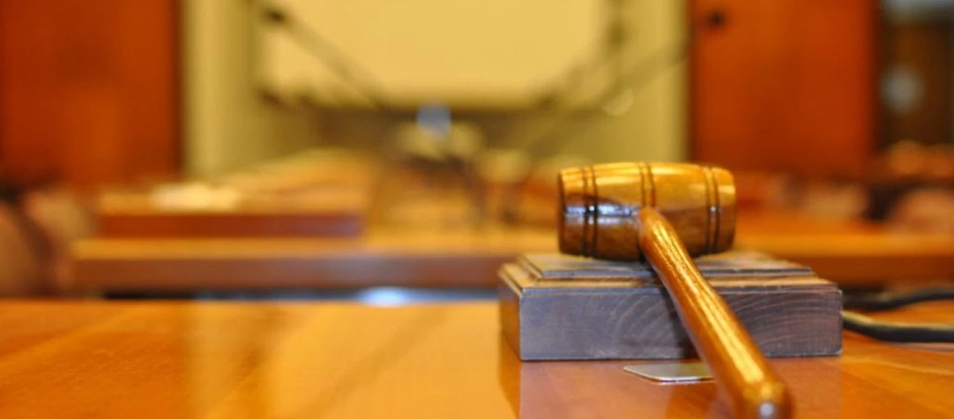Παραπέμπουν τον εκπαιδευτικό Ηλία Σμήλιο ξανά σε δίκη